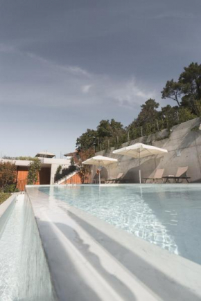 Atmos Hotel Boutique, Outes